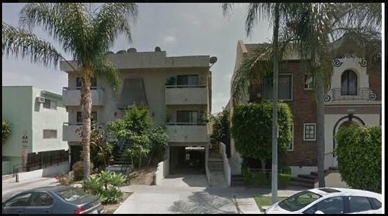 Foto del edificio - 4840 Rosewood Ave