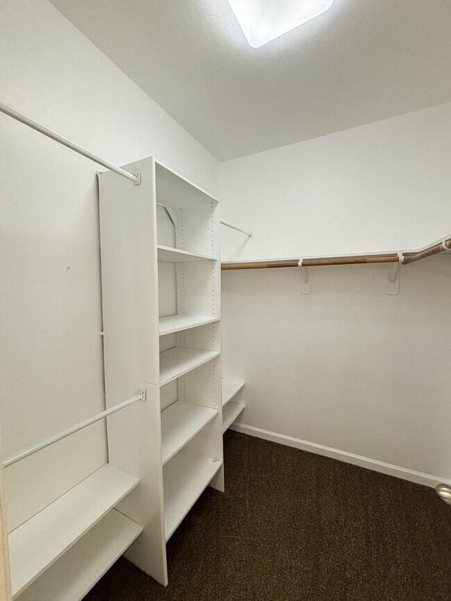 Foto del edificio - 5537 N Gates Ave