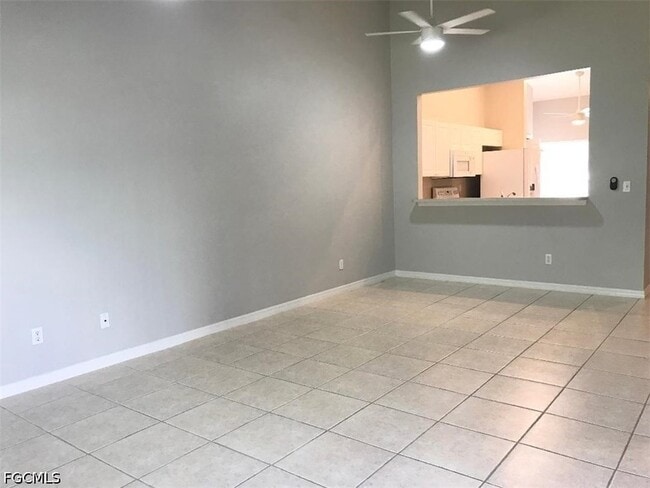 Building Photo - 4330 SW 7th Pl