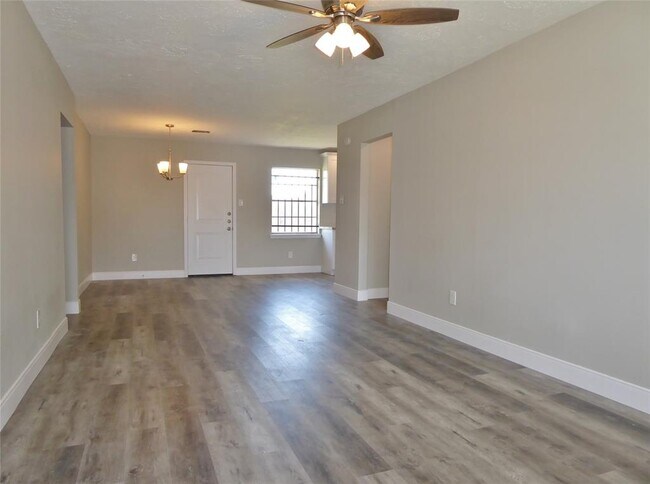 Building Photo - 5238 Madden Ln