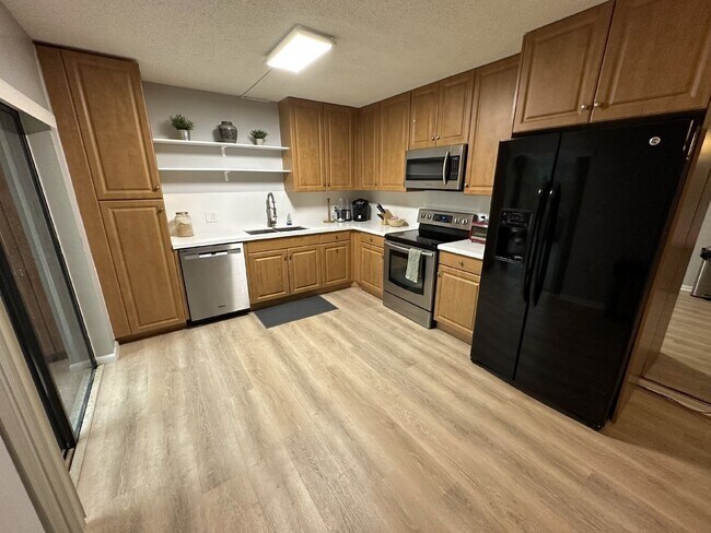 Building Photo - 2BR/2.5BA Townhome in the Heart of Palm Beach Gardens