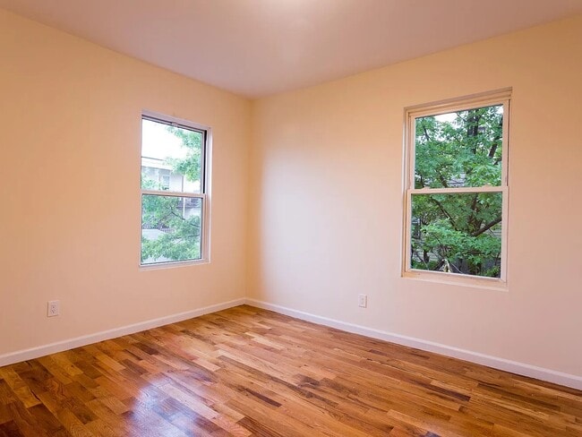 Foto del edificio - 634 Court St