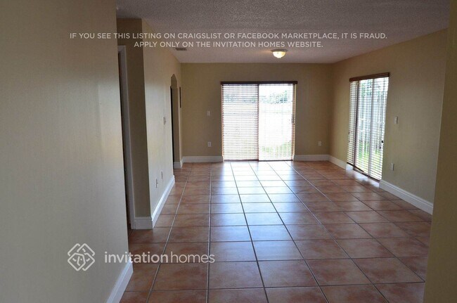 Foto del edificio - 14002 SW 161 Terrace
