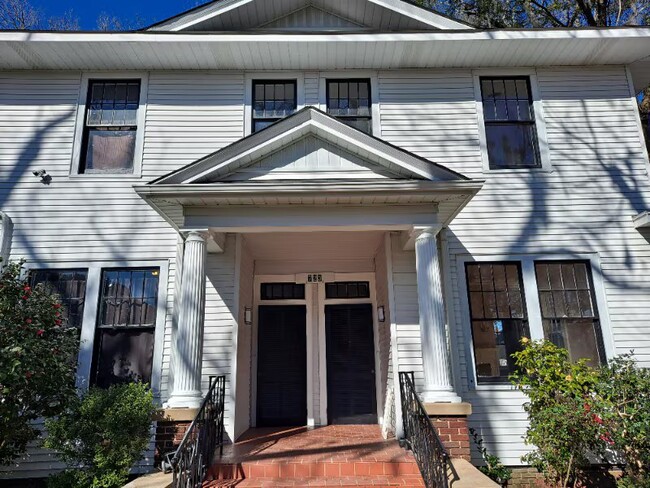 Building Photo - 723 Arsenal Pl