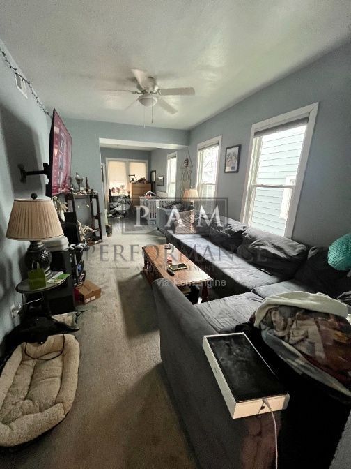 Foto del edificio - 3727 E Squire Ave