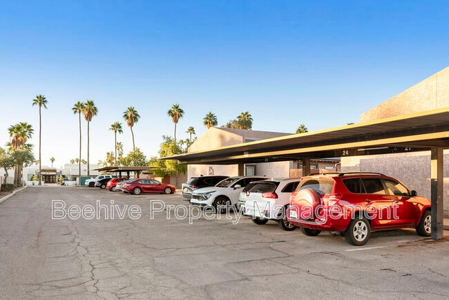 Foto del edificio - 629 N Mesa Dr