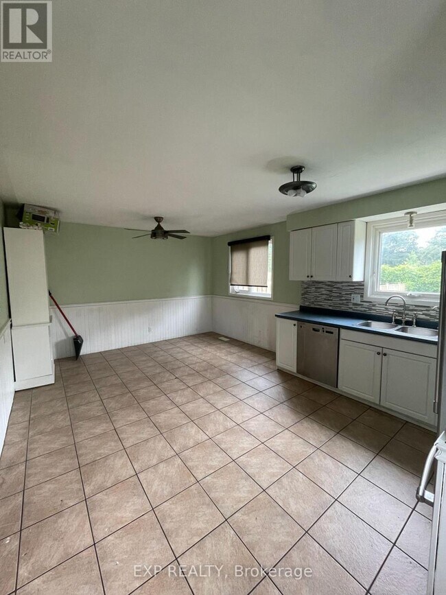 Building Photo - 1754 Culver Dr