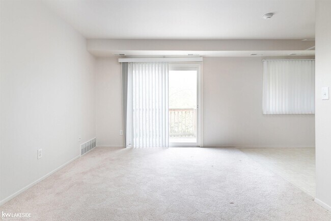 Building Photo - 45260 Keding St
