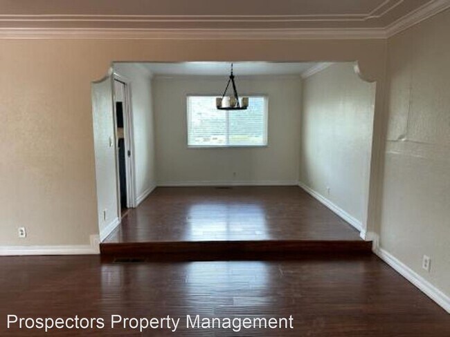 Foto del edificio - 5 br, 2.5 bath House - 17430 Lakeview Drive