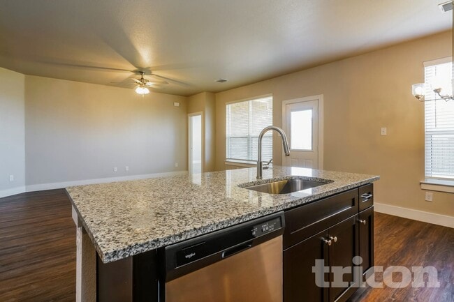 Building Photo - 10341 Ft Teran Trl