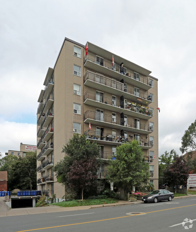 Building Photo - Wellington Residence