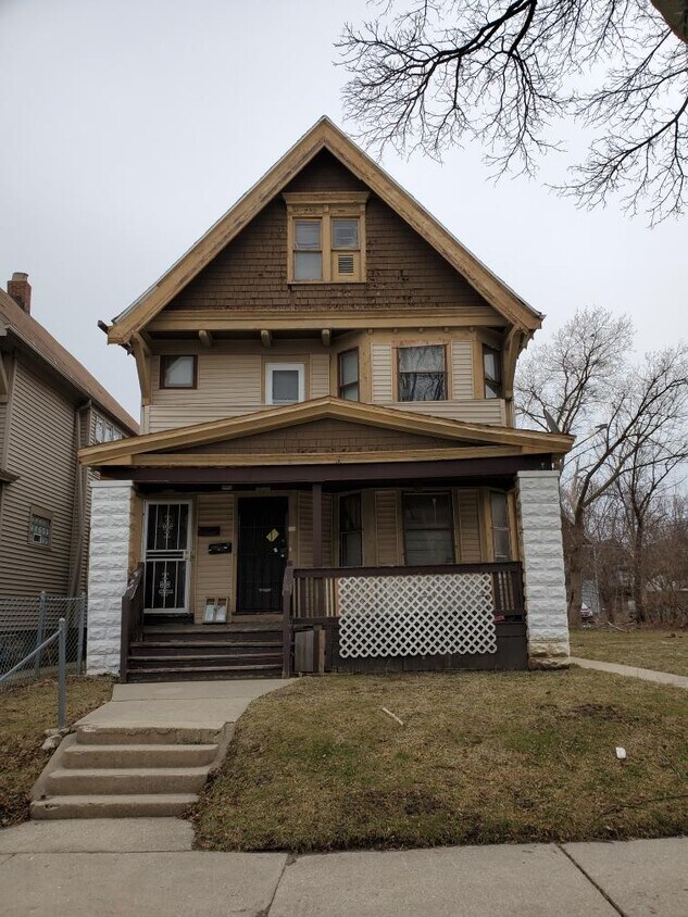 Front of House - 2432 N 39th St