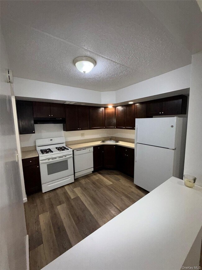 Foto del edificio - 71-07 Sutton Pl