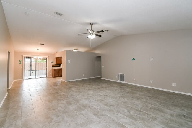 Building Photo - 3164 Sanderling Ct