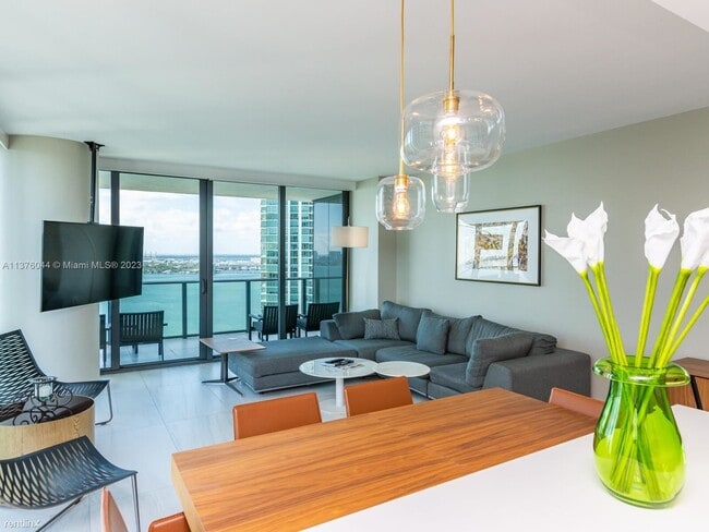 Foto del edificio - 1 br, 2 bath Condo - 650 NE 32nd St Luxury...