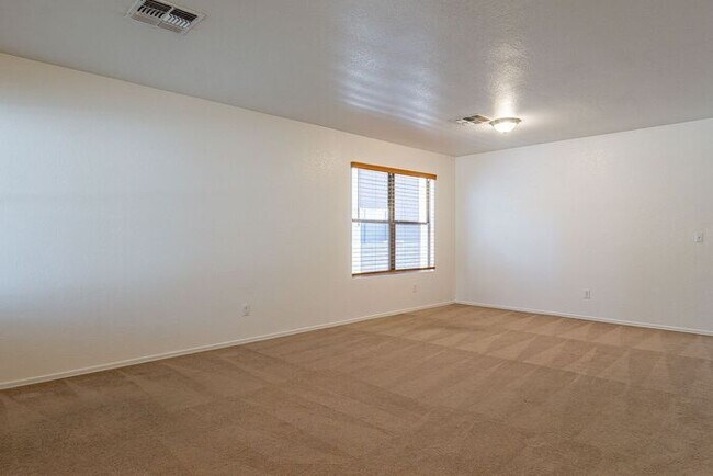 Foto del edificio - Spacious Oro Valley 4-Bedroom Rental with ...