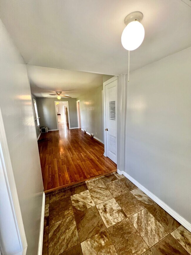 Foto del edificio - New Listing! 3 bedroom House!
