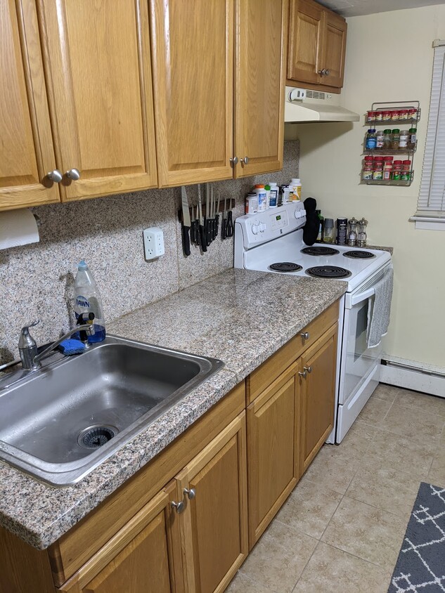 Primary Photo - 212 N Suffolk Ave