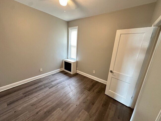 Foto del edificio - 725 S 56th St