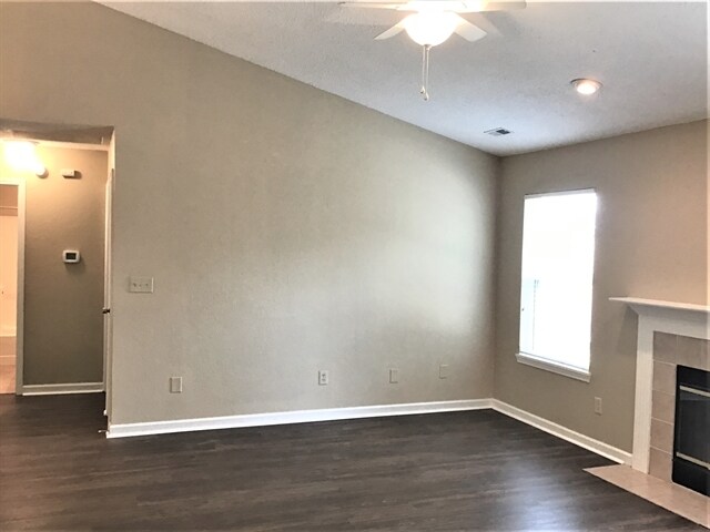 Building Photo - 13099 Sterling Commons