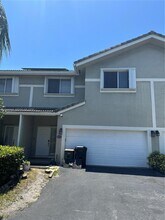 Building Photo - 5402 Pointe Villa Dr