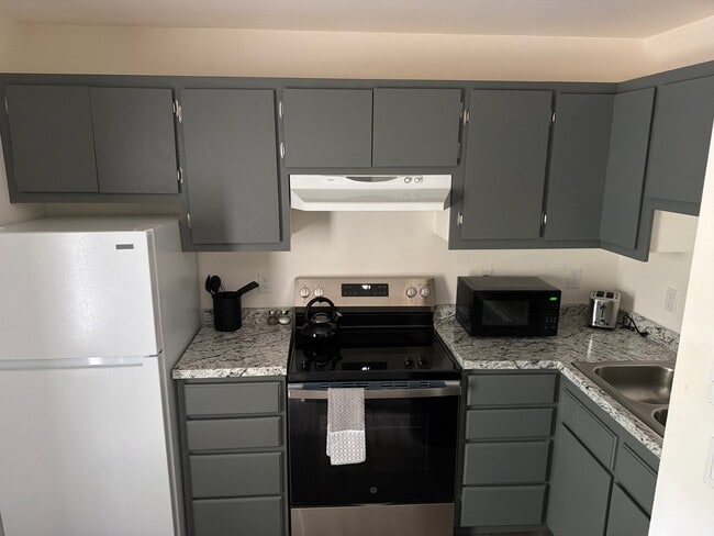 Building Photo - 113 Loretta Ct