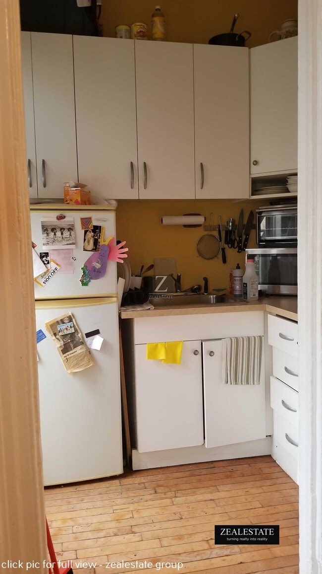 Building Photo - 123 2nd Pl