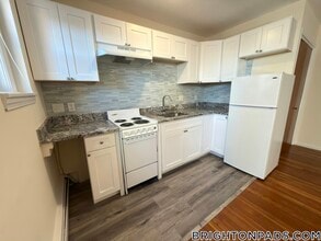 Building Photo - 2018 Commonwealth Ave