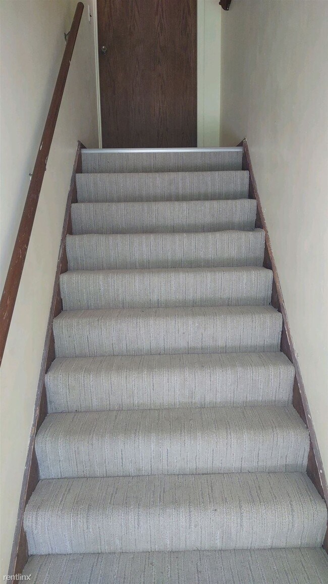 Foto del edificio - 2 br, 1 bath Duplex - O-2086 Lake Michigan...