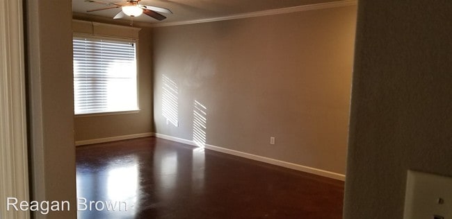 Building Photo - 2509 Ridgecrest Dr