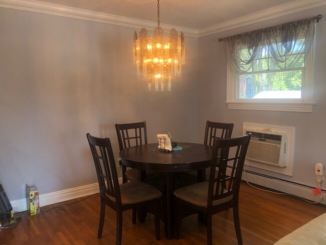 Dining room combo - 61 Aldred Ave