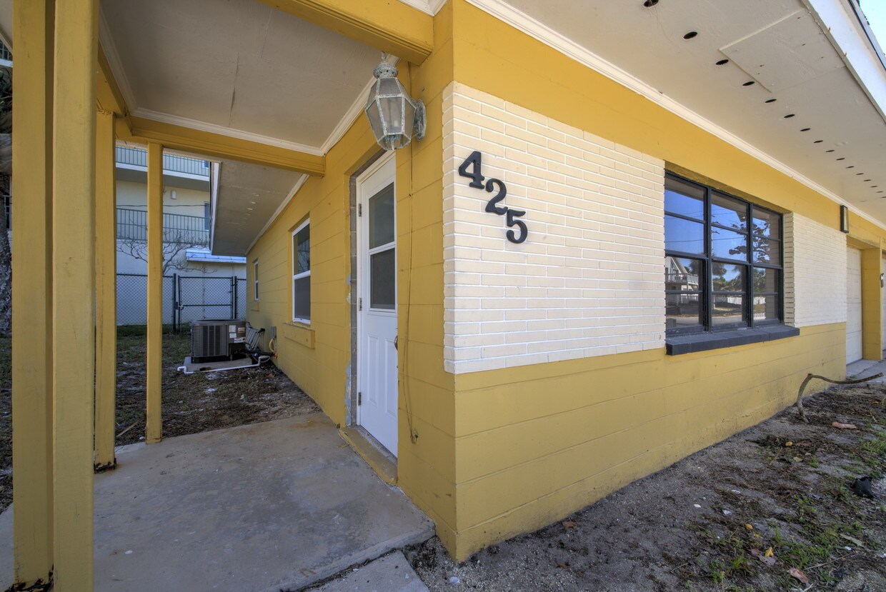 Foto principal - 425 Wilson Ave