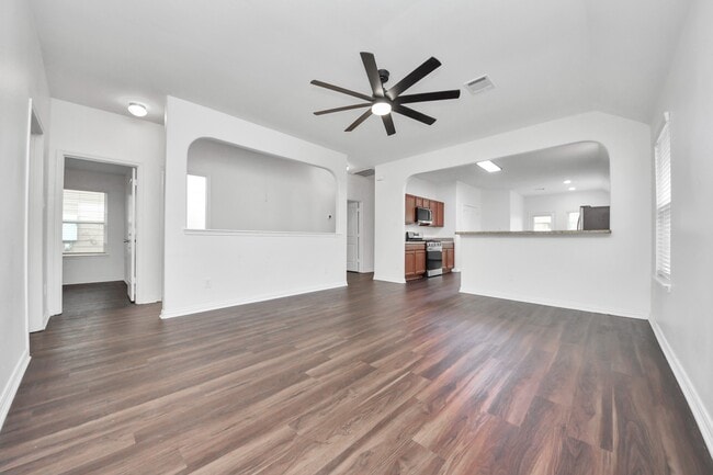 Foto del edificio - 10306 White Fir Villa Ave