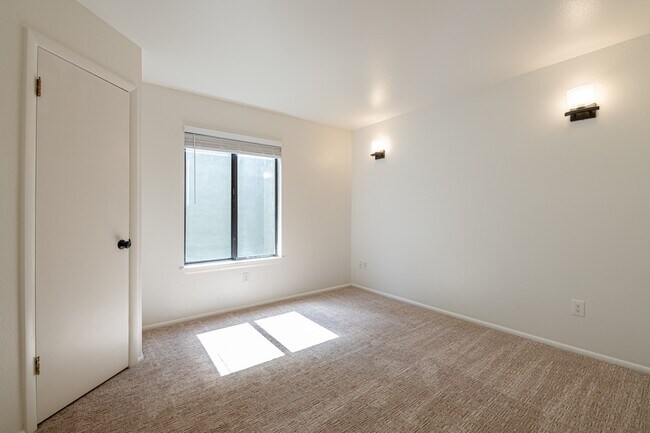 Foto del edificio - Condo in Historic Old Town