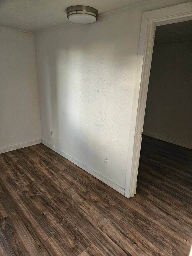 Foto del edificio - 510 N Collier St