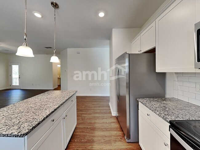 Foto del edificio - 168 Landsdown Xing