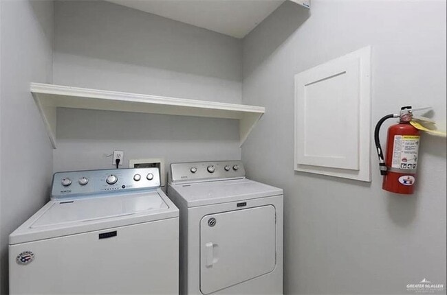 Foto del edificio - 5 N 48th St