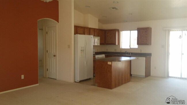 Foto del edificio - 7710 E 27th St