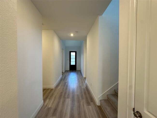 Foto del edificio - 4802 Avon Ridge Way