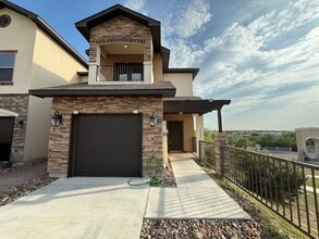 Building Photo - 5403 Montevista Dr