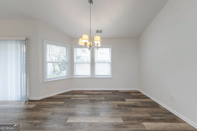 Building Photo - 196 Highland Falls Dr