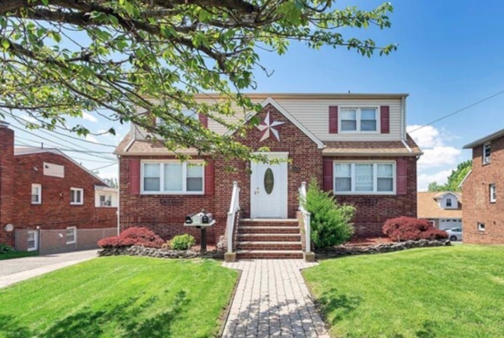 225 Orient Way, Lyndhurst, NJ 07071 Apartment for Rent in Lyndhurst