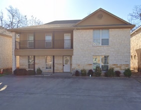 Building Photo - 102 Overture Ct