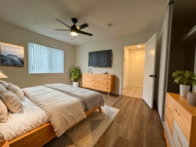 Foto del edificio - 10140 Mountair Ave