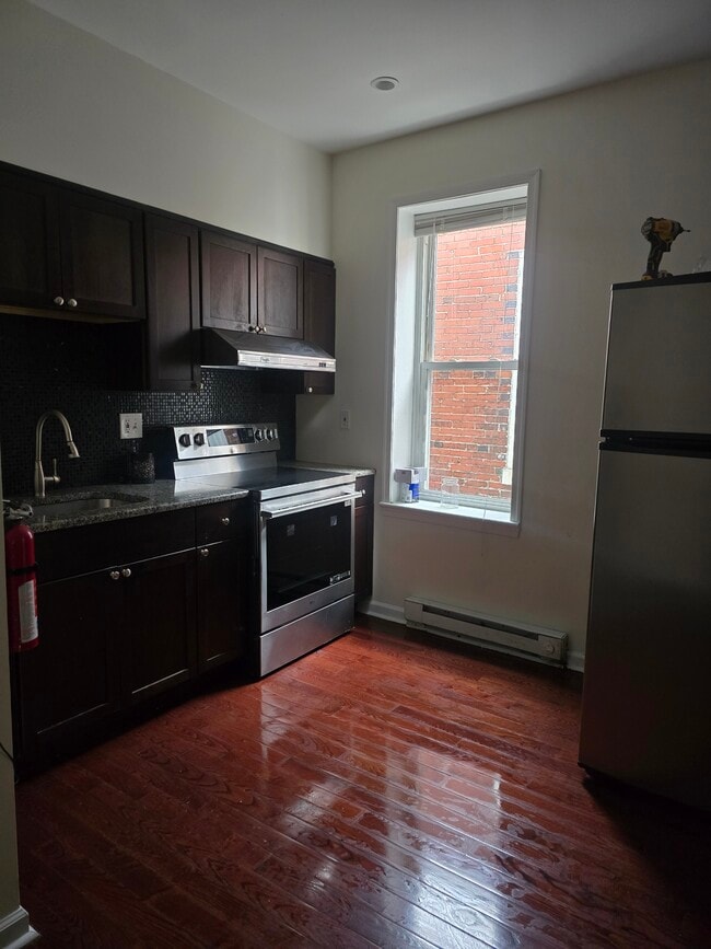 Building Photo - 1708 Mifflin St