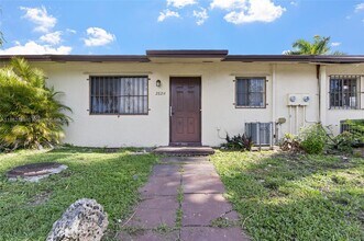 Building Photo - 28214 SW 143rd Ct