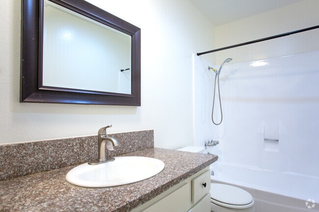 Interior Photo - Riata at Canoga