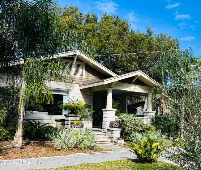 Foto del edificio - 2745 Downing St