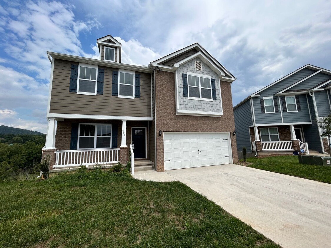 Foto principal - West AVL - 2023 Build, Three Bedrooms plus...