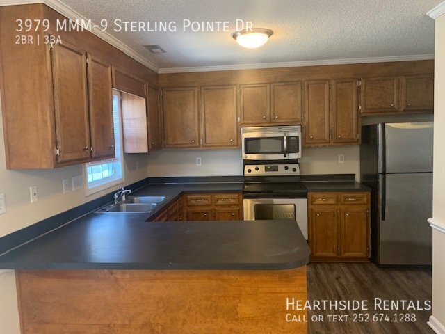 Building Photo - 3979-MMM-9 Sterling Pointe Dr